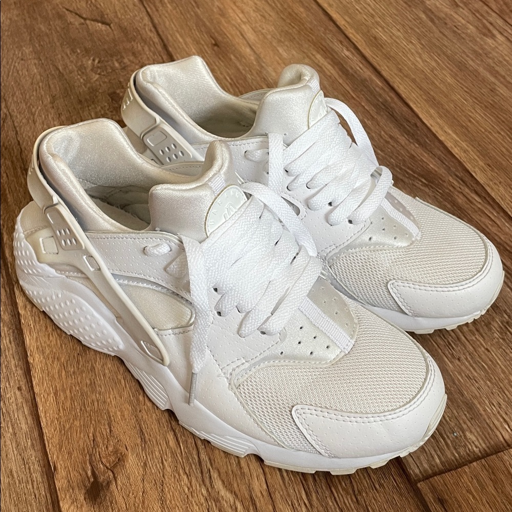 Nike Triple White Huarache Youth Size 6.5